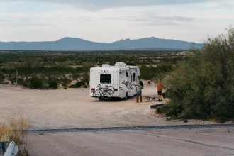 Wohnmobil in den kanadischen Rocky Mountains